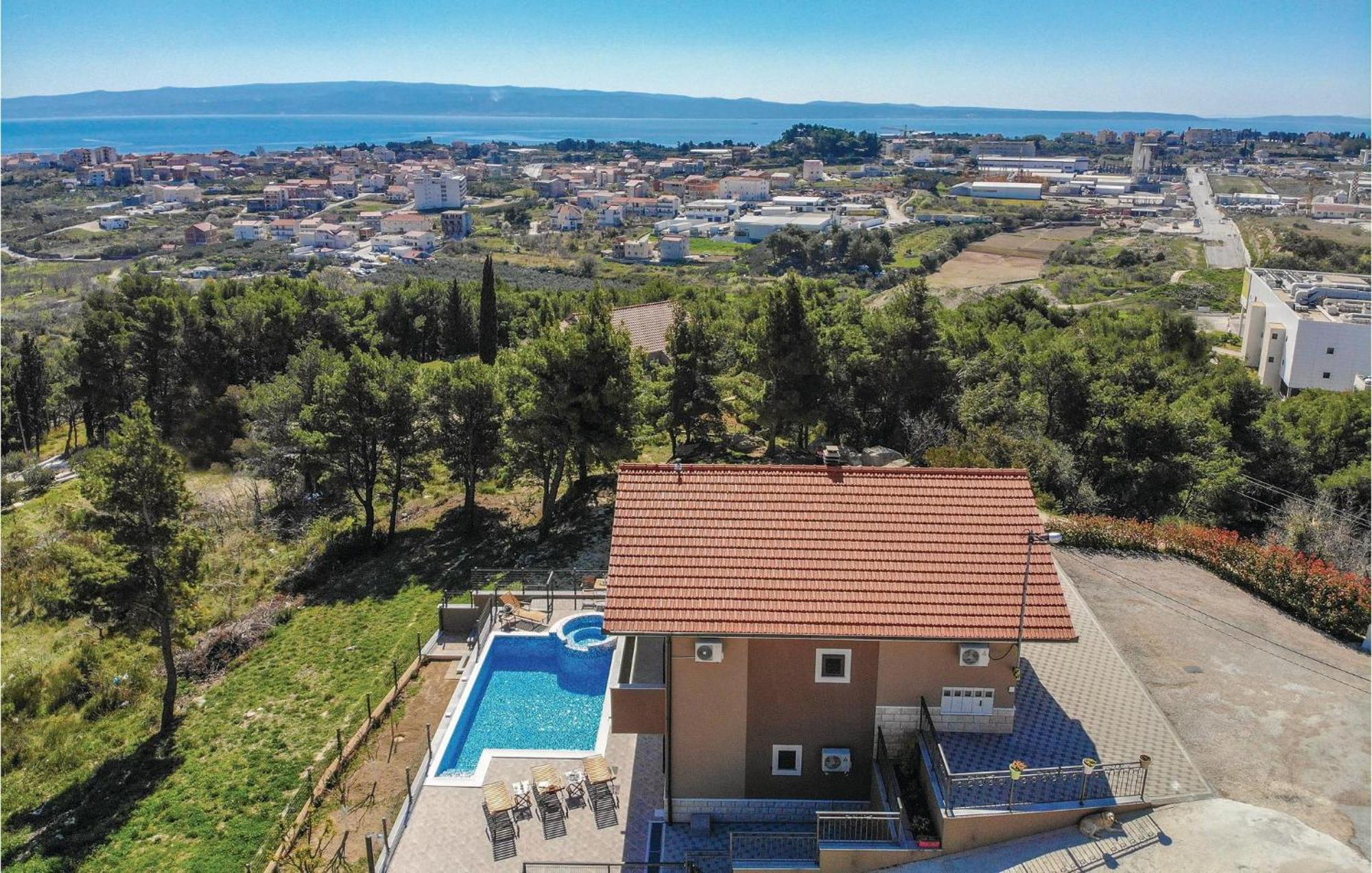 Lovely Home In Split With Jacuzzi Eksteriør bilde