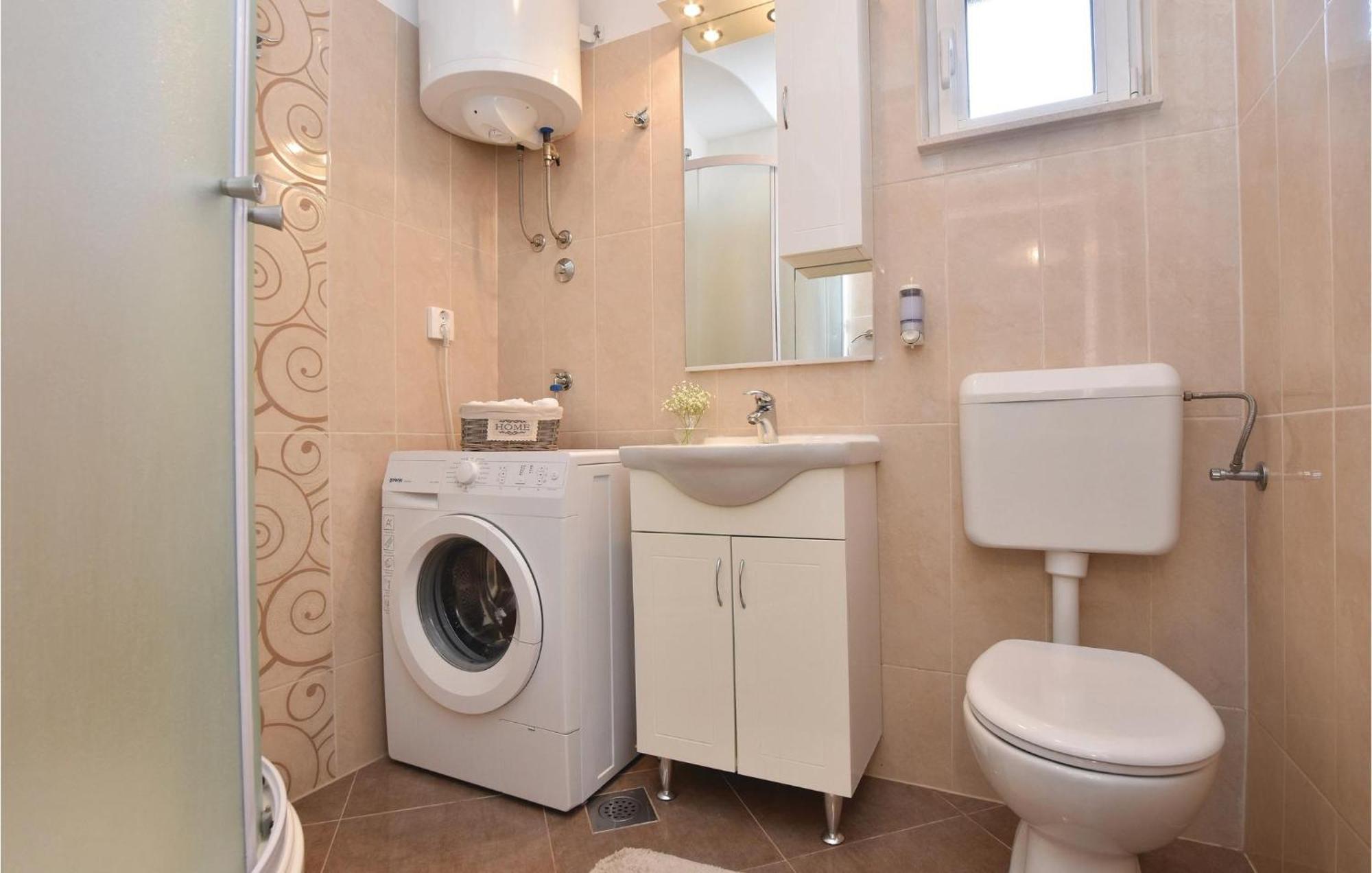 Lovely Home In Split With Jacuzzi Eksteriør bilde